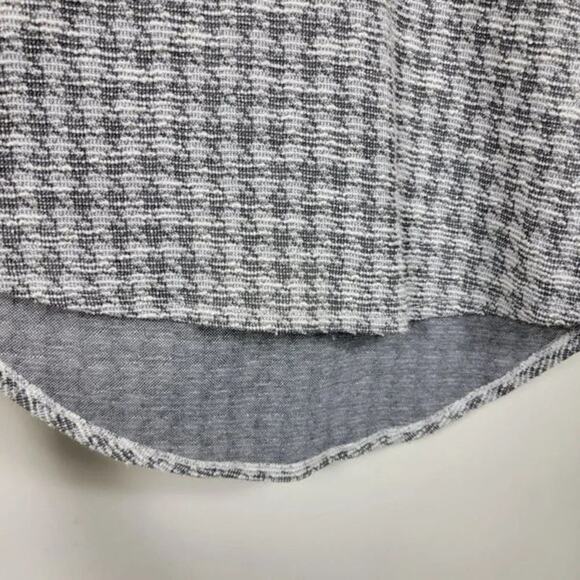 Chico’s Textured Metallic Top White Gray Women Size M Elegant Blouse - Picture 6 of 9